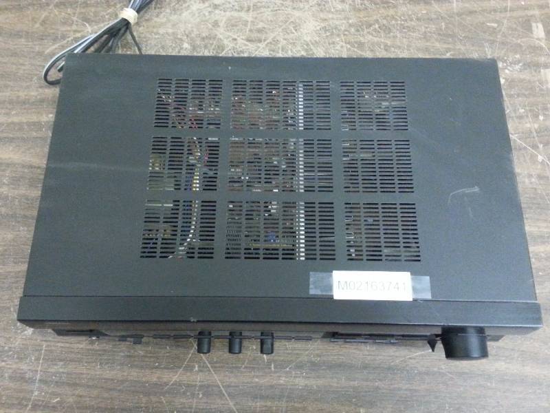 lot 19 image: Yamaha Natural Sound AV 5.1 Receiver Model R-V503