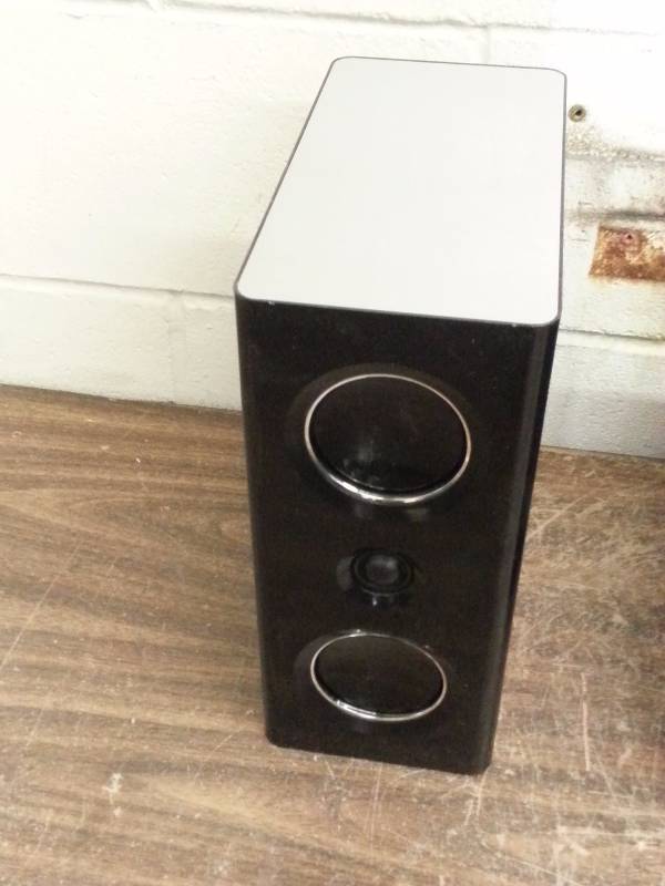 lot 24 image: LG LFA840 Micro Hi-Fi Stereo System