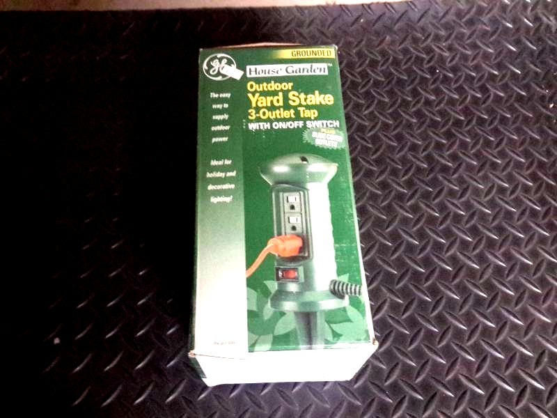 Outdoor Yard Stake