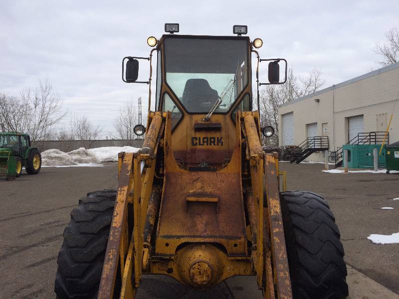 1986 Clark Michigan 35C