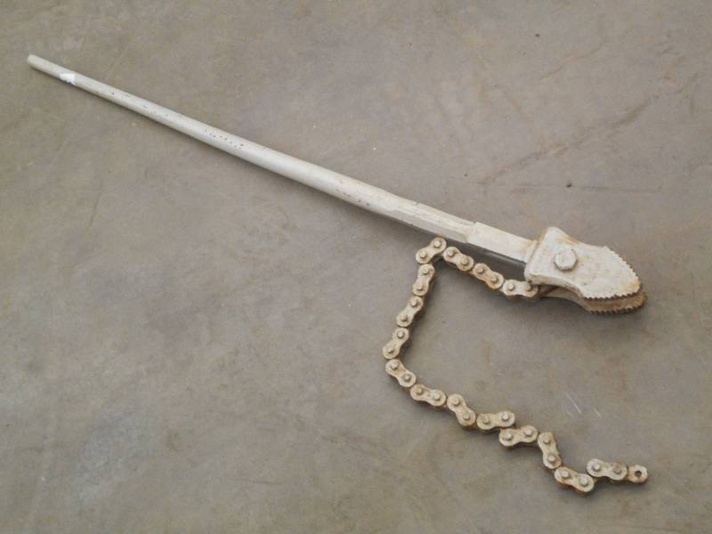 Heavy Duty 48 Pipe Wrench ...