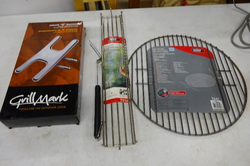 Small H burner for grill, warm up basket charcoal grate