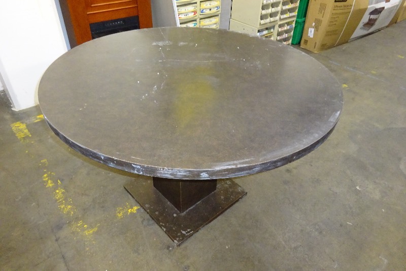 Wood Round Table