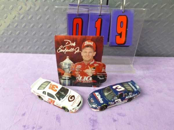 SnS Auctions # 199 die cast & tools.