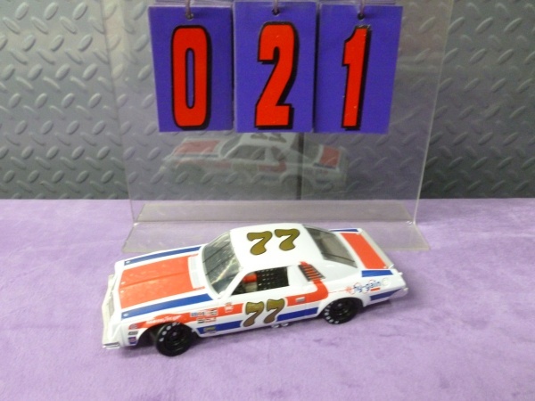 SnS Auctions # 199 die cast & tools.