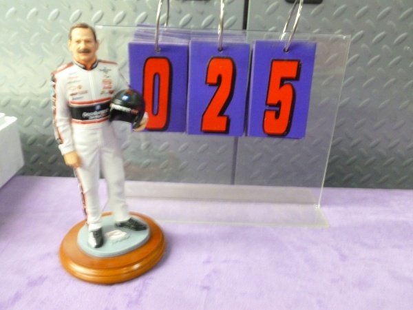 SnS Auctions # 199 die cast & tools.
