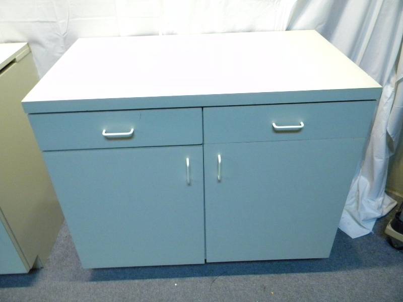 lot 200 image: Storage Cabinet