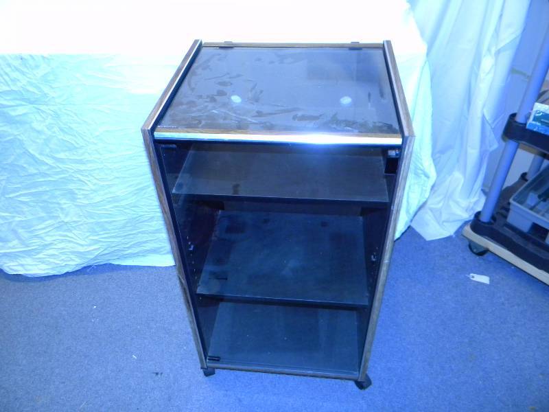 lot 202 image: Entertainment Unit