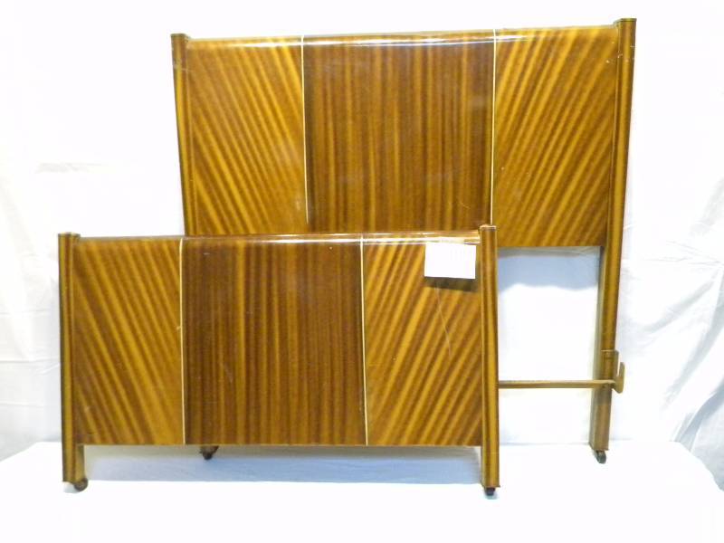 lot 207 image: Harris Hub Bed Frame