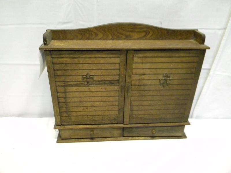 lot 215 image: Vintage Spice Rack