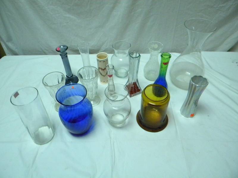lot 248 image: Vase Lot