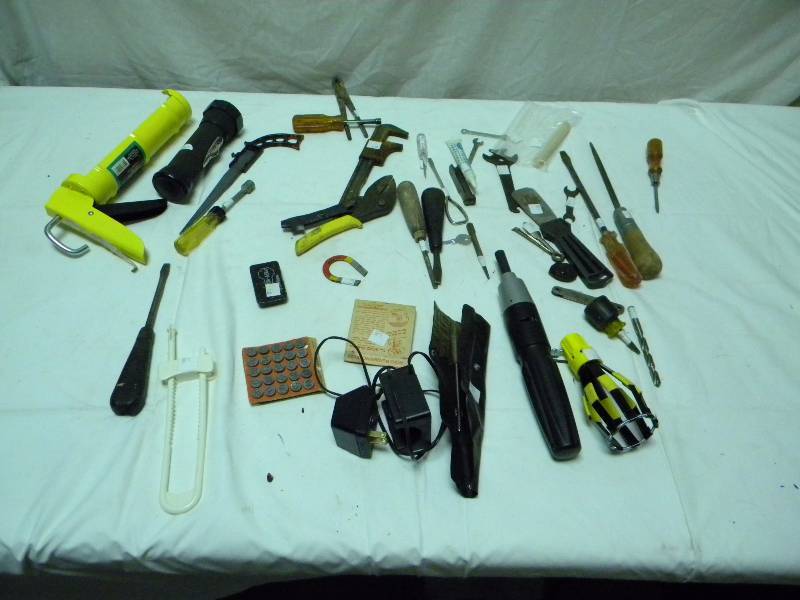 lot 254 image: Hardware Lot