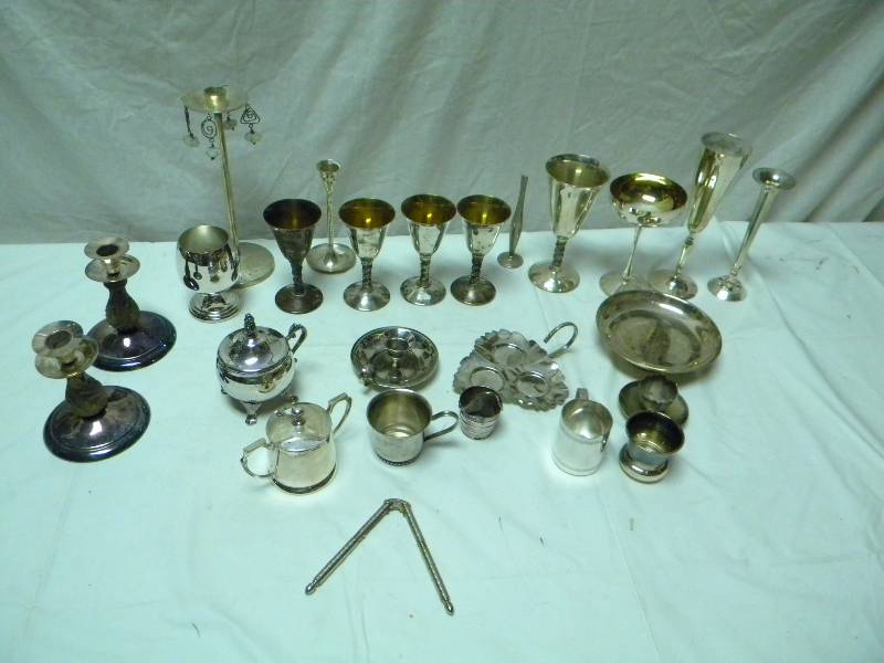 lot 275 image: Silver Plated Lot