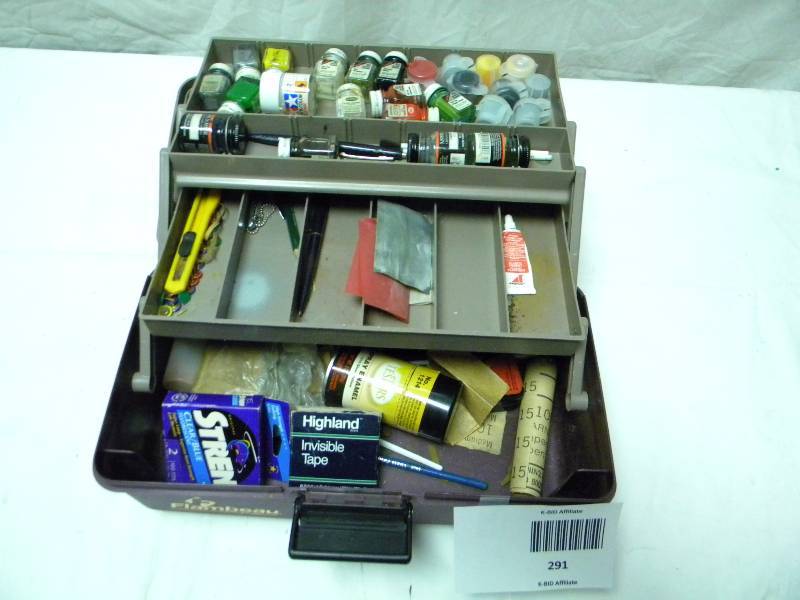 lot 291 image: Painters Lot