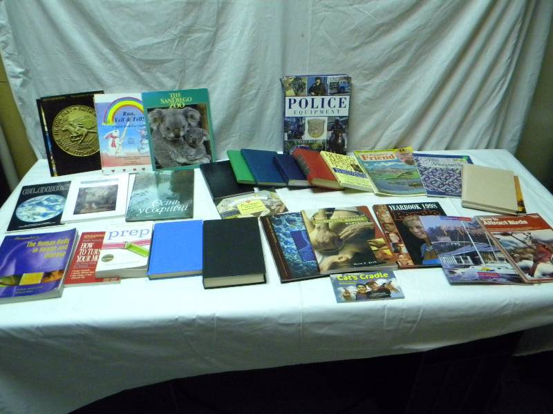 lot 305 image: Book Lot
