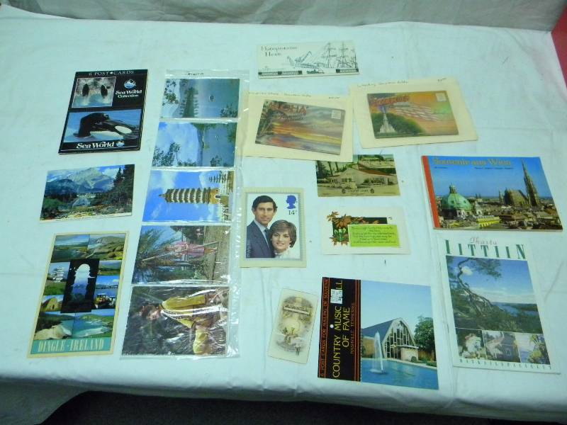 lot 307 image: Vintage Postcards Lot
