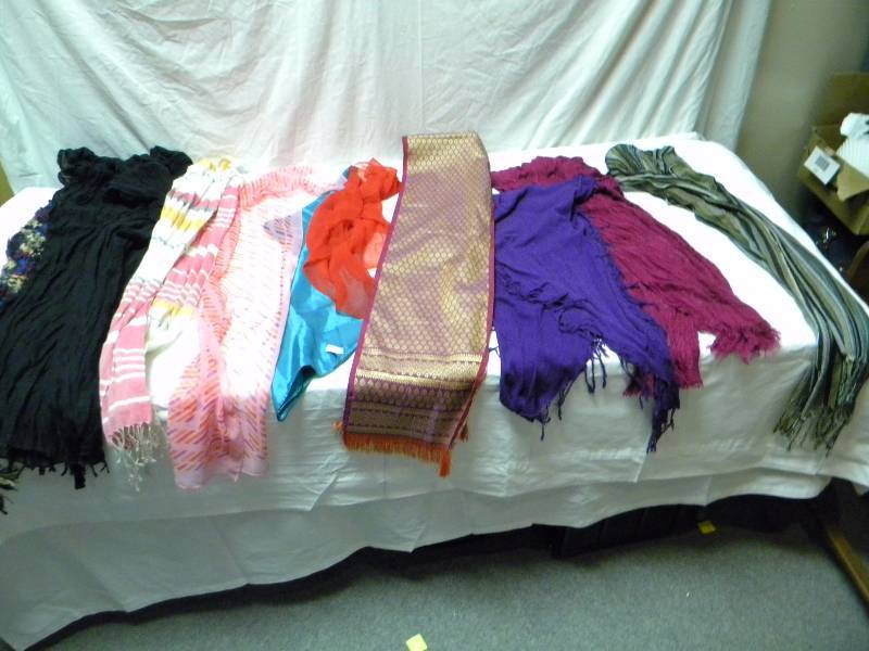 lot 198 image: Womens Scarves Lot
