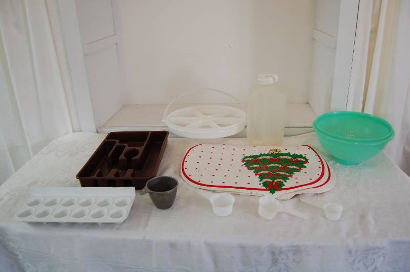 Assorted Kitchenware