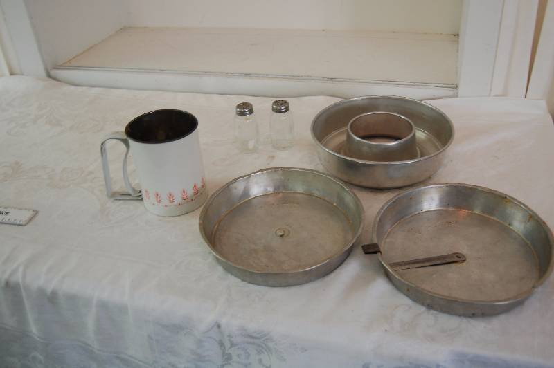 Assorted Kitchenware