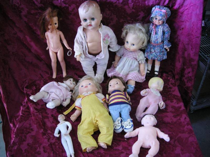 Group Vintage Dolls