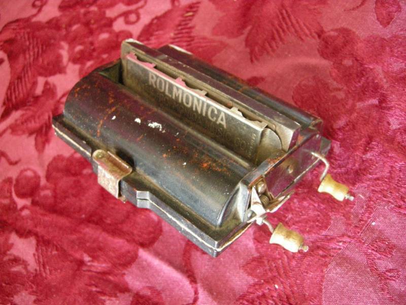 Antique Rolmonica