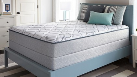 lot 162 image: Sealy Overcrest Plush Mattress Set - Twin
