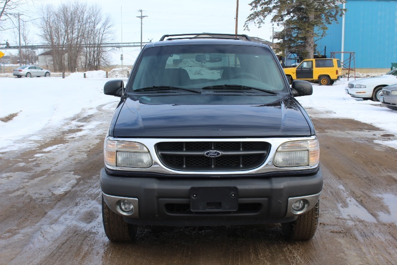 2000 Ford Explorer XLT 4x4 - RE-LIST Due to NO-SHOW Bidder