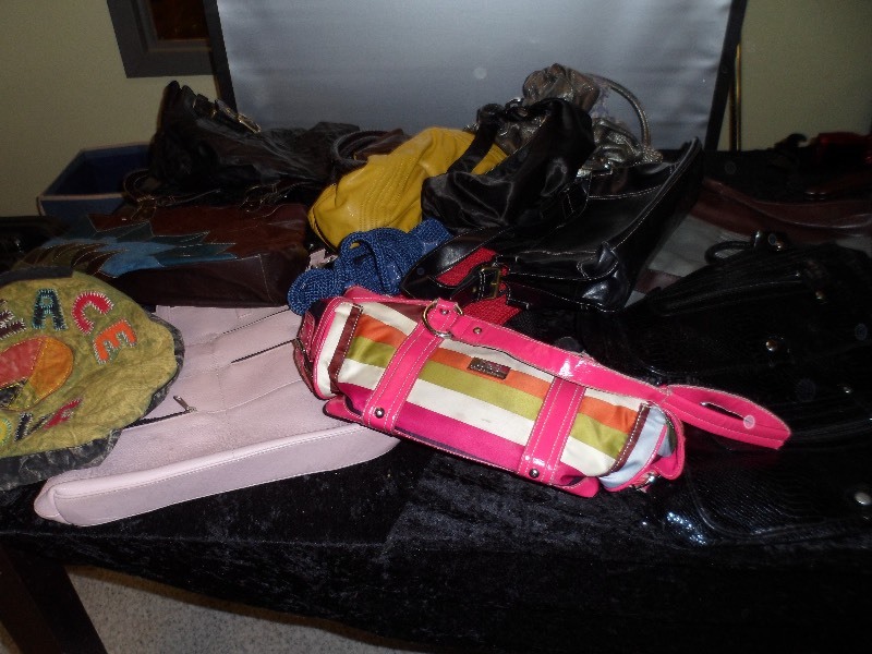 lot 42 image: large lot of purses