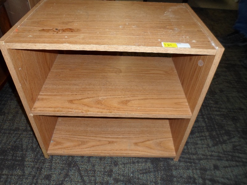 lot 51 image: Small 2 Shelf Unit