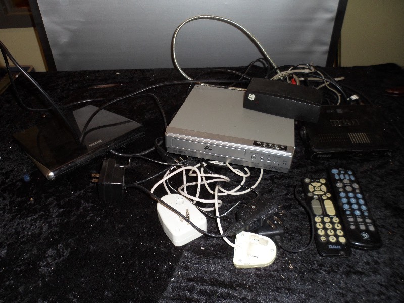 lot 94 image: Electronics Lot