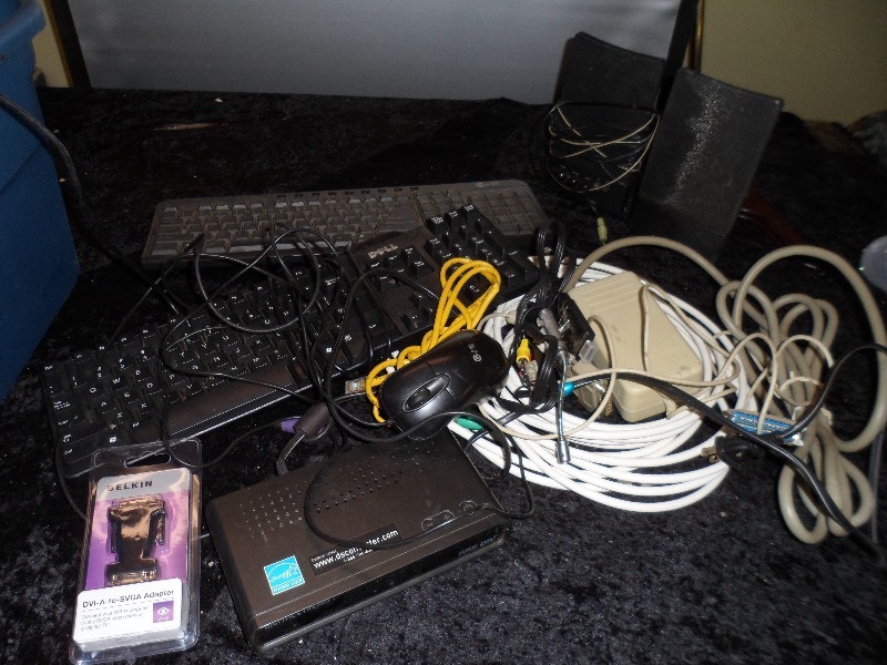 lot 116 image: Electronics Lot