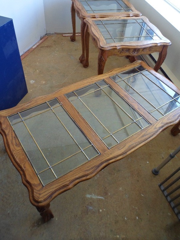 lot 129 image: 2 End Tables & 1 Coffee Table