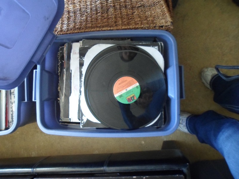 lot 168 image: Large Tub of Albums