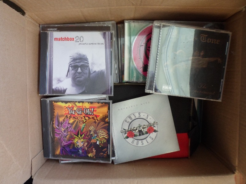 lot 171 image: Lot of CDs