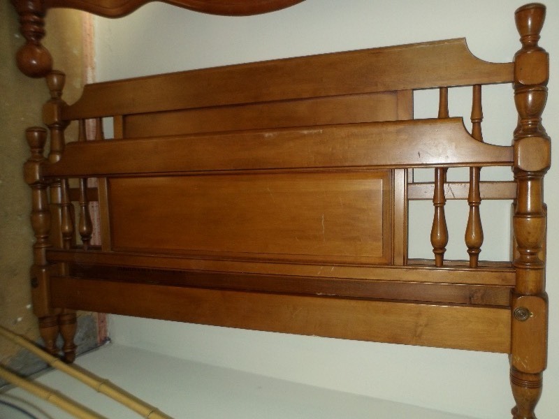 lot 173 image: Full Size Head & Foot Board wFrame