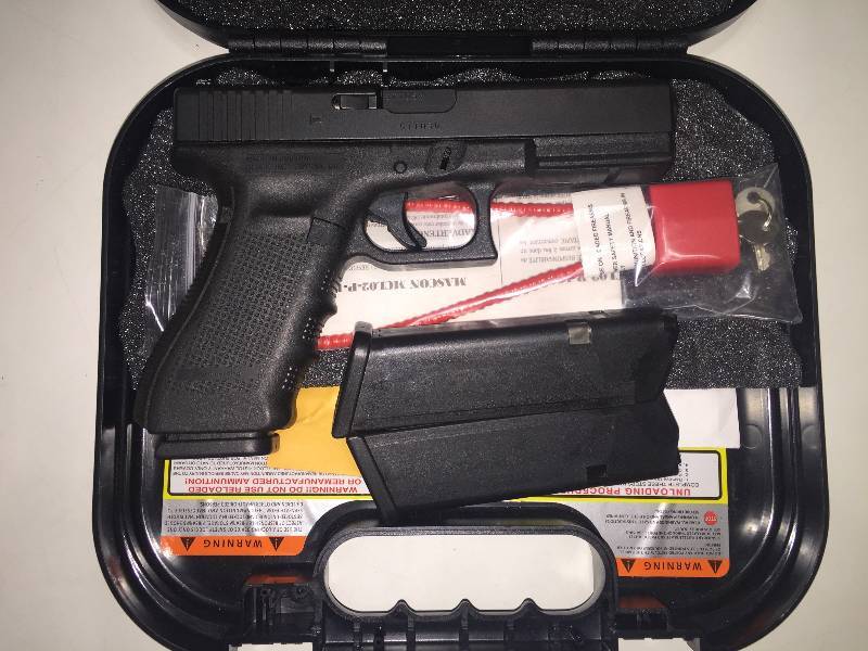 Glock 22 Gen 4 Semi-auto .40 cal Pistol