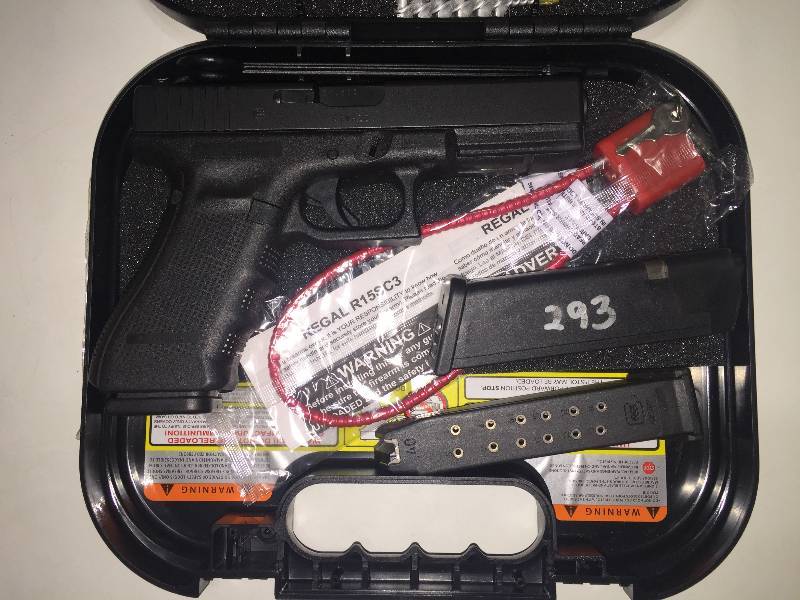 Glock 22 Gen 4 Semi-auto .40 cal Pistol