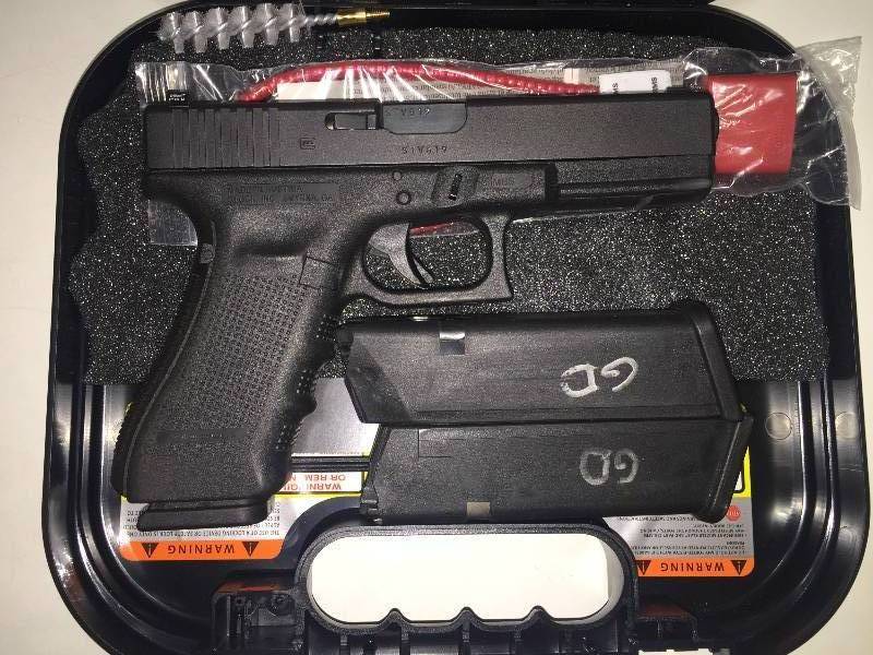 Glock 22 Gen 4 Semi-auto .40 cal Pistol