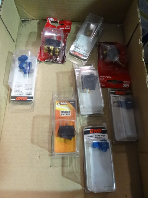 NEW Qty 5 Toggle and Rocker Switches and Non Strip Splice Connectors