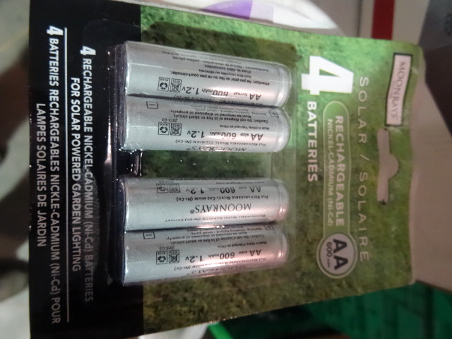 NEW Qty 6 Packages (4 EA) Moonrays Solar AA NiCd Rechargeable Batteries 24 Batteries Total