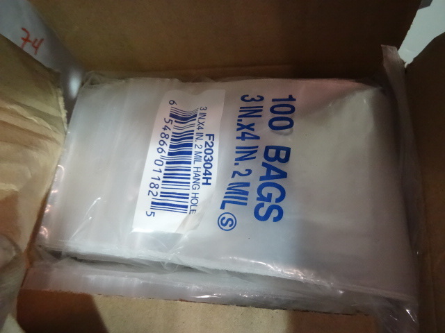 New Box Qty 1000 Poly Seal Top (zip lock) Bags 3x4 in 2 mil