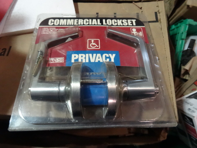 NEW Commercial Lockset Privacy Lock ADA Compliant 2-38 in Grade 1 Chassis LC2476