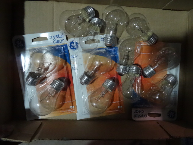 NEW Qty 12 GE 40 watt A15 Light Bulbs Clear
