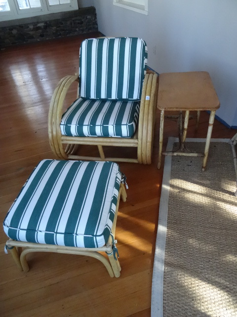 lot 12 image: Bamboo porch furniture.
