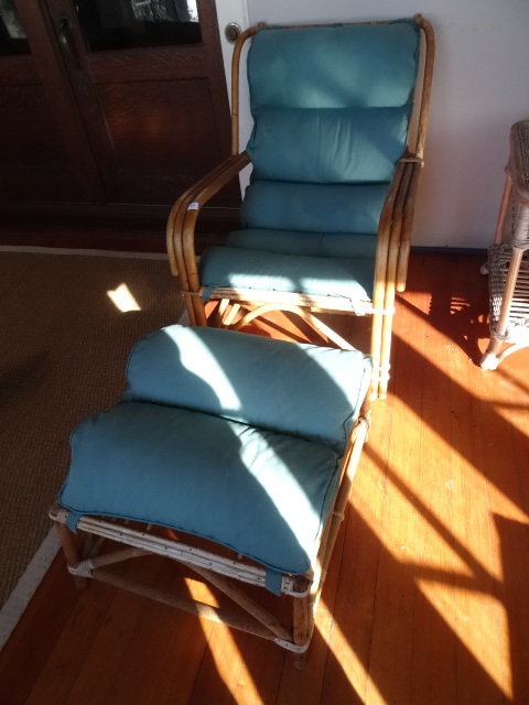 lot 15 image: Bamboo chair
