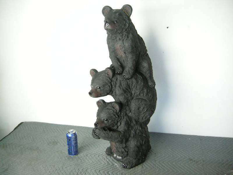 3 Bears Statue