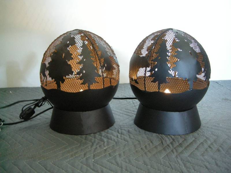 2 Globe Forest Lamps
