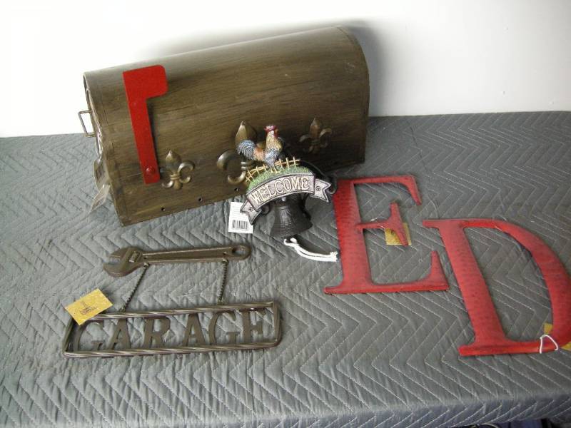 Metal Mailbox, Welcome, Garage