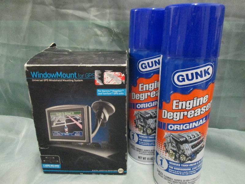 lot 46 image: Window Mount for GPS & 2 cans Gunk ...