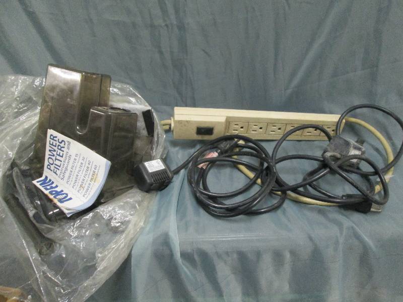 lot 64 image: Electrical cords, 2 fish tank water...